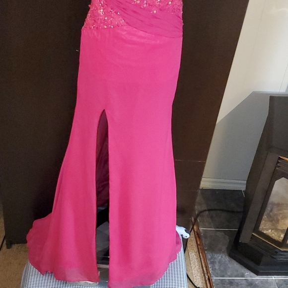 👗 Evening Dress - Picture 2 of 9